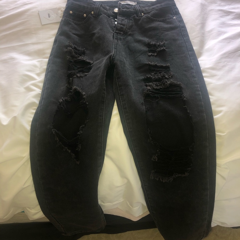 Black distressed jeans